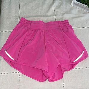 Lululemon Hotty Hot shorts